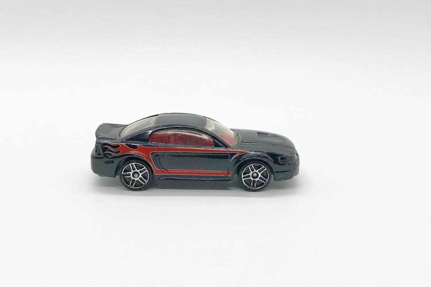 Hot Wheels Black '99 Mustang GT (2009)
