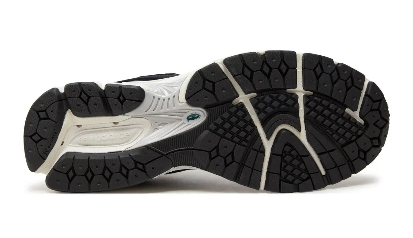 New Balance M2002RRA